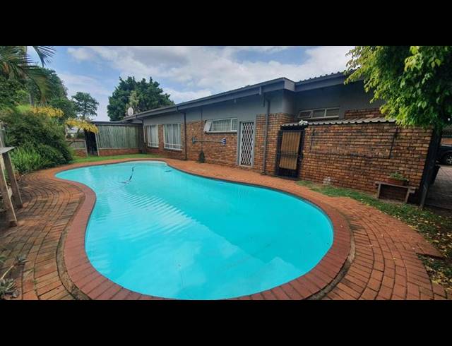 4 BEDROOM HOUSE FOR SALE IN DORANDIA